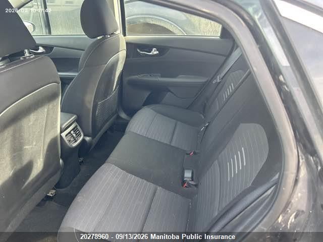 3KPF54AD0ME367272 KIA Forte Ex+