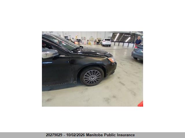 Продажа на аукционе авто 2011 Chrysler 200 Limited V6, vin: 1C3BC2FG9BN617357, номер лота: 20279029