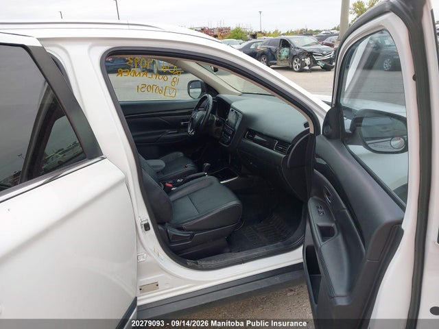 Mitsubishi Outlander Es 2018 JA4AZ2A37JZ607051 Image 5