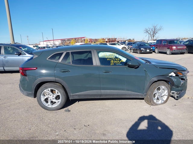 Chevrolet TRAX LS 2025 KL77LFE25SC304040 Image 13