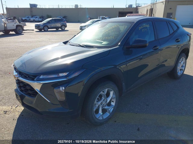 Chevrolet TRAX LS 2025 KL77LFE25SC304040 Image 2
