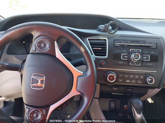 Продажа на аукционе авто 2015 Honda Civic Lx, vin: 2HGFB2F45FH028795, номер лота: 20279202