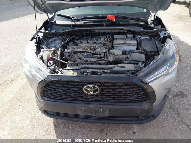 20279289 :رقم المزاد ، 7MUCAABG7SV121611 vin ، 2025 Toyota Corolla Cross Le مزاد بيع
