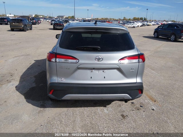 20279289 :رقم المزاد ، 7MUCAABG7SV121611 vin ، 2025 Toyota Corolla Cross Le مزاد بيع