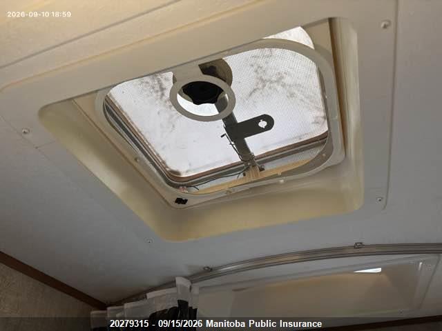 Prime Time Avenger 2015 5ZT2AVTB8FB907767 Image 13