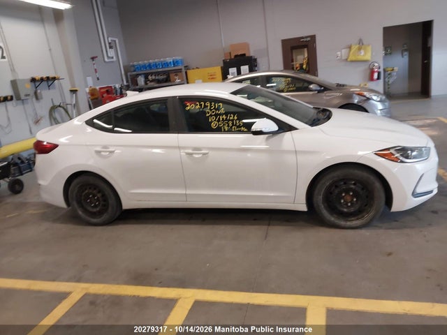 Hyundai ELANTRA GL 2018 KMHD84LF6JU558135 Image 13
