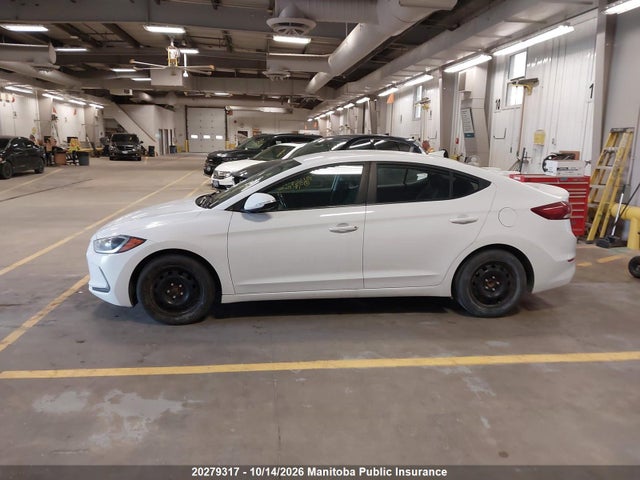 Hyundai ELANTRA GL 2018 KMHD84LF6JU558135 Image 14