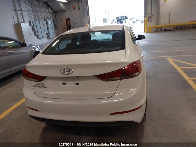 Hyundai ELANTRA GL 2018 KMHD84LF6JU558135 Image 16