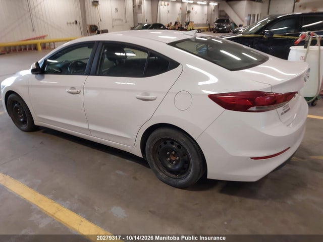 Hyundai ELANTRA GL 2018 KMHD84LF6JU558135 Image 3
