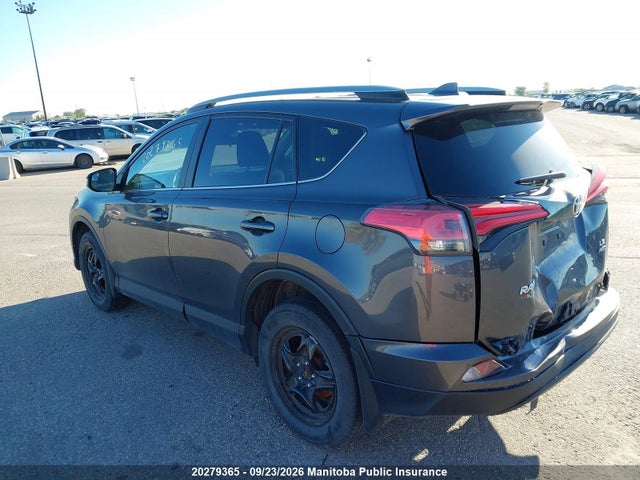 Toyota RAV4 LE 2017 2T3BFREV4HW611737 Image 3