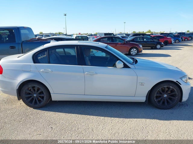 20279538 :رقم المزاد ، WBAPK7C58BF083649 vin ، 2011 Bmw 328xi مزاد بيع