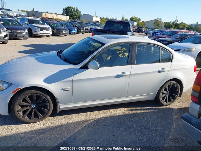 20279538 :رقم المزاد ، WBAPK7C58BF083649 vin ، 2011 Bmw 328xi مزاد بيع