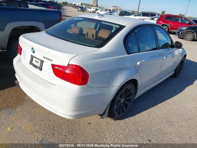 20279538 :رقم المزاد ، WBAPK7C58BF083649 vin ، 2011 Bmw 328xi مزاد بيع