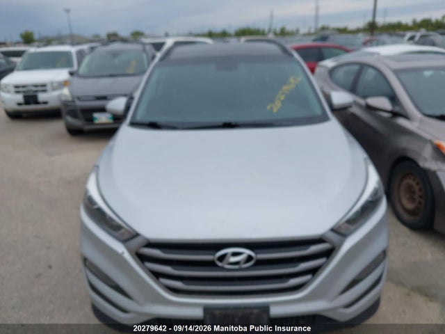 KM8J33A41HU307059 Hyundai Tucson