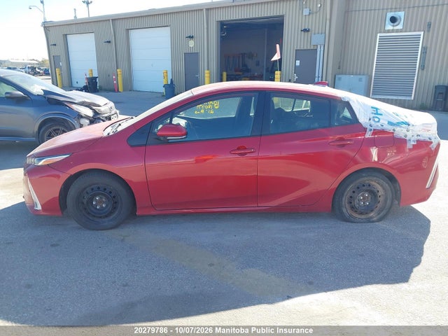 Toyota PRIUS PRIME 2021 JTDKAMFP8M3180799 Image 14