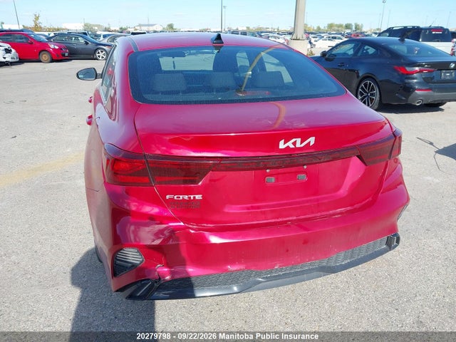 20279798 :رقم المزاد ، 3KPF34AD9NE426682 vin ، 2022 Kia Forte Ex مزاد بيع