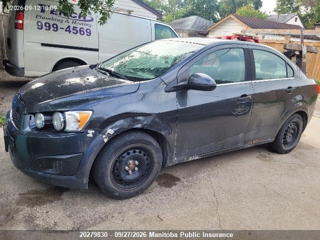 Chevrolet SONIC LT 2016 1G1JC5SH5G4182902 Image 2