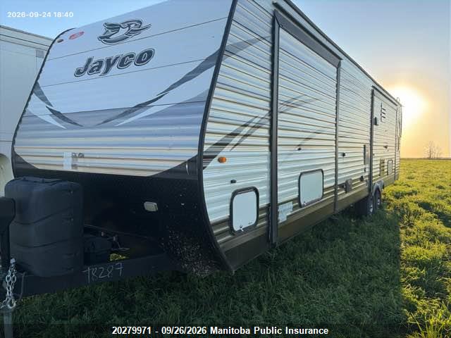 20279971 :رقم المزاد ، 1UJBJ0BTXJ1T20113 vin ، 2018 Jayco Jayco مزاد بيع