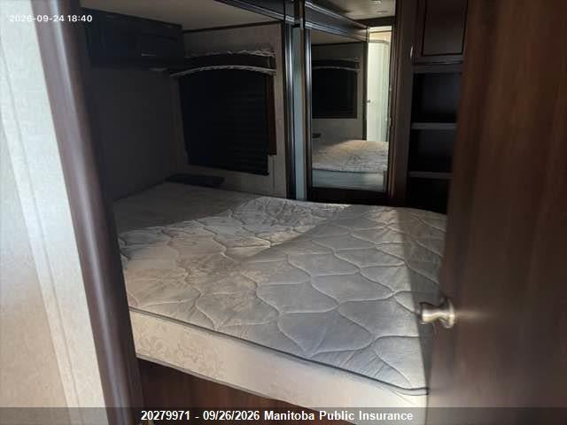 20279971 :رقم المزاد ، 1UJBJ0BTXJ1T20113 vin ، 2018 Jayco Jayco مزاد بيع