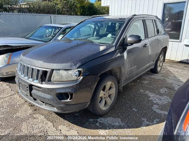 20279999 :رقم المزاد ، 1C4NJDABXFD130993 vin ، 2015 Jeep Compass North مزاد بيع