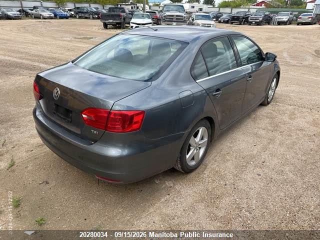 3VWD07AJ4EM394153 Volkswagen Jetta 1.8 Tsi