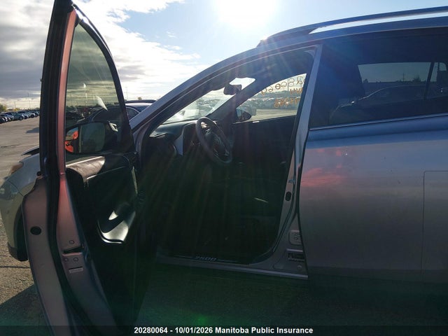2018 Toyota Rav4 Le Hybrid მანქანა იყიდება აუქციონზე, vin: JTMRJREV5JD243388, აუქციონის ნომერი: 20280064