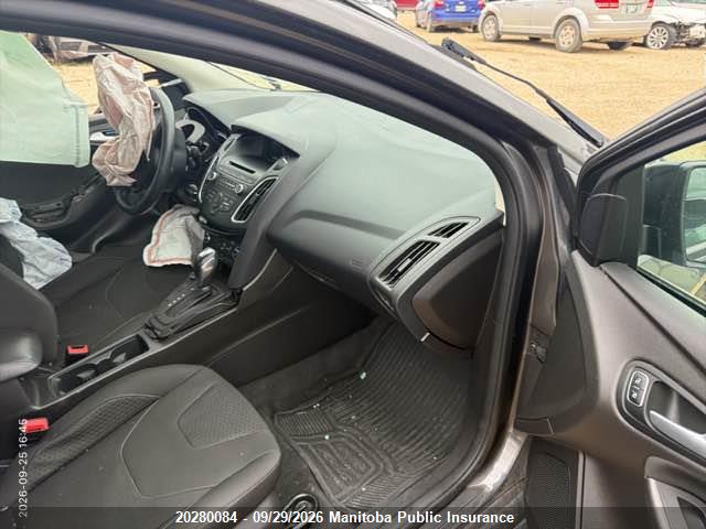 Ford FOCUS SE 2015 1FADP3F20FL331908 Image 5
