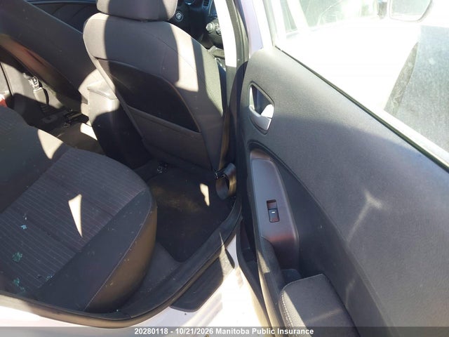 KIA FORTE LX 2017 3KPFL4A77HE146614 Image 8