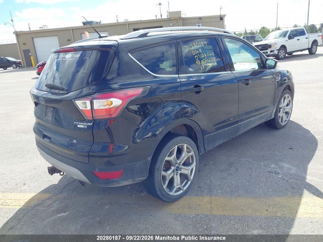 Ford Escape Titanium 2017 1FMCU9J97HUA00290 Image 4