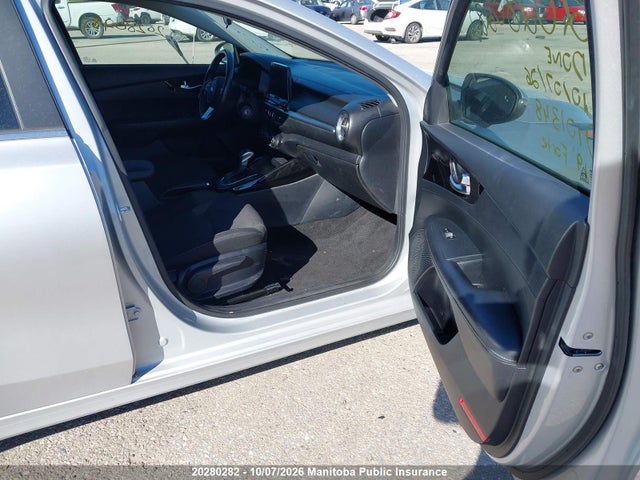 2019 Kia Forte Ex მანქანა იყიდება აუქციონზე, vin: 3KPF54AD8KE101348, აუქციონის ნომერი: 20280282