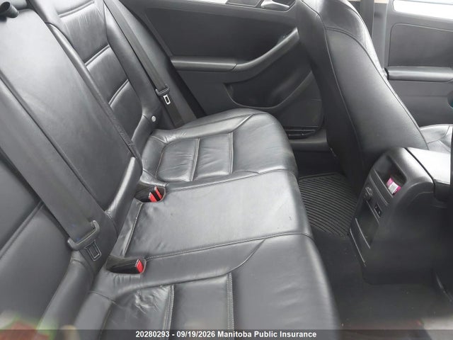 20280293 :رقم المزاد ، 3VWLX7AJ1CM336845 vin ، 2012 Volkswagen Jetta 2.5 مزاد بيع