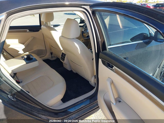 Продаж на аукціоні авто 2017 Volkswagen Passat 1.8 Tsi, vin: 1VWCT7A36HC014109, номер лоту: 20280363