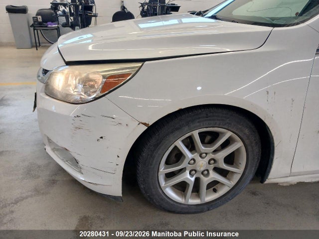 Chevrolet MALIBU LT 2015 1G11C5SL5FF172586 Image 2