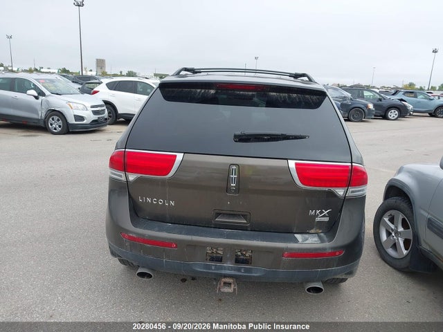 20280456 :رقم المزاد ، 2LMDJ8JK4BBJ23749 vin ، 2011 Lincoln Mkx مزاد بيع