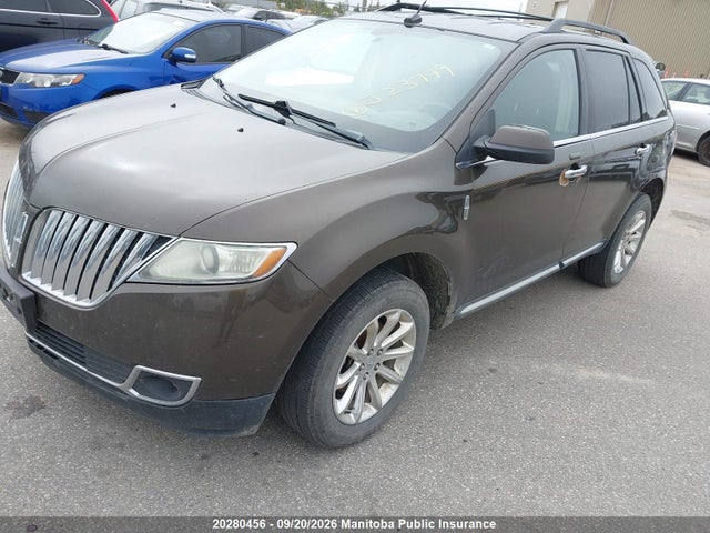 20280456 :رقم المزاد ، 2LMDJ8JK4BBJ23749 vin ، 2011 Lincoln Mkx مزاد بيع