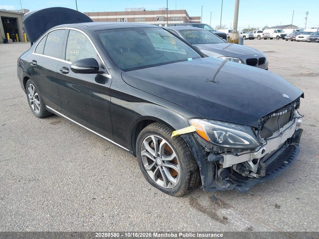 Mercedes Benz C300 4matic 2016 55SWF4KB1GU161238 головне зображення