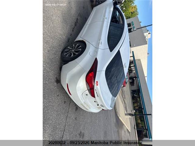 Hyundai ELANTRA SE 2015 5NPDH4AE5FH628644 Image 2