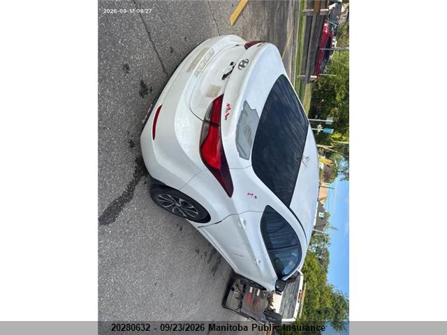 Hyundai ELANTRA SE 2015 5NPDH4AE5FH628644 Image 3