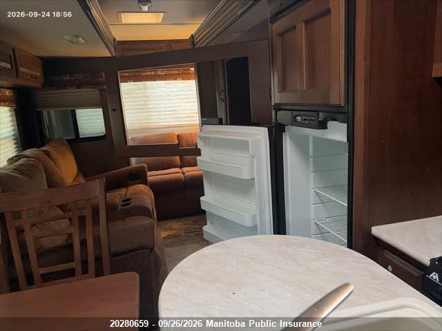 2015 Jayco Jayco მანქანა იყიდება აუქციონზე, vin: 1UJBJ0BT4F1T20227, აუქციონის ნომერი: 20280659