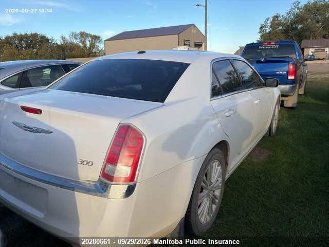Chrysler 300 2014 2C3CCARG4EH221053 Image 4