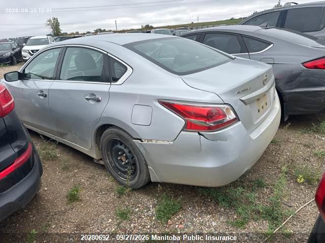 2015 Nissan Altima 2.5 მანქანა იყიდება აუქციონზე, vin: 1N4AL3AP2FN860072, აუქციონის ნომერი: 20280692