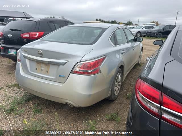 2015 Nissan Altima 2.5 მანქანა იყიდება აუქციონზე, vin: 1N4AL3AP2FN860072, აუქციონის ნომერი: 20280692
