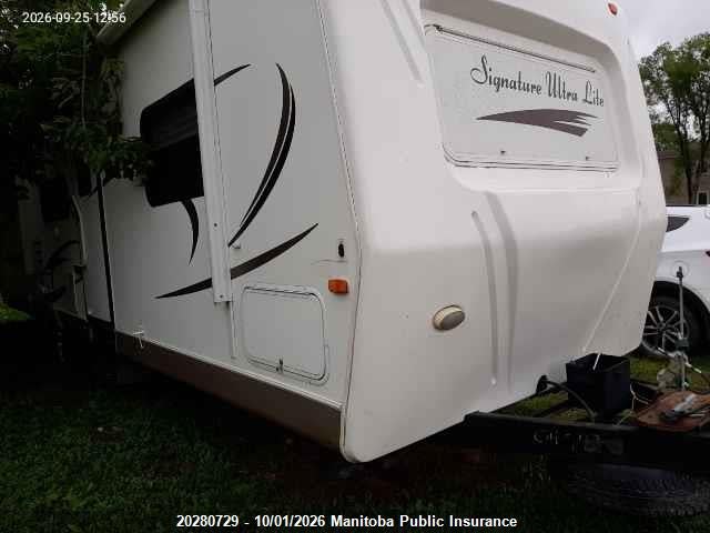 20280729 :رقم المزاد ، 4X4TRLG28A1832381 vin ، 2010 Rockwood Other مزاد بيع