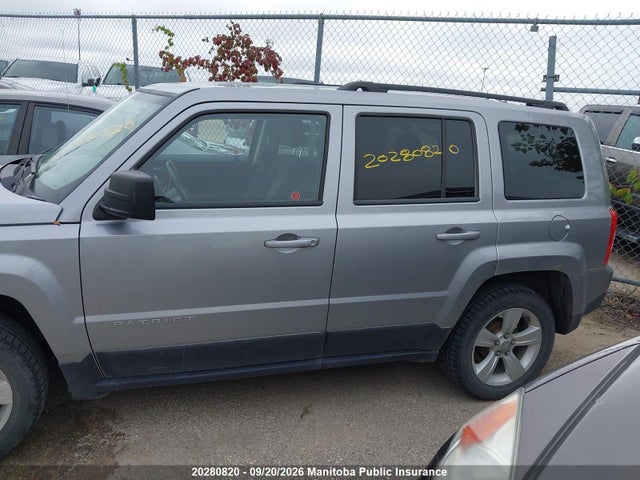 Jeep Patriot North 2015 1C4NJPAB5FD296971 Image 13