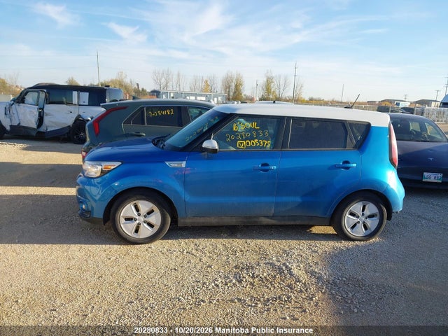 KIA SOUL EV 2016 KNDJX3AE4G7005375 Image 14