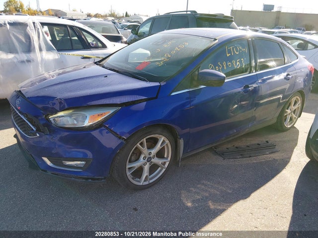Ford Focus Titanium 2015 1FADP3J22FL258015 Image 2