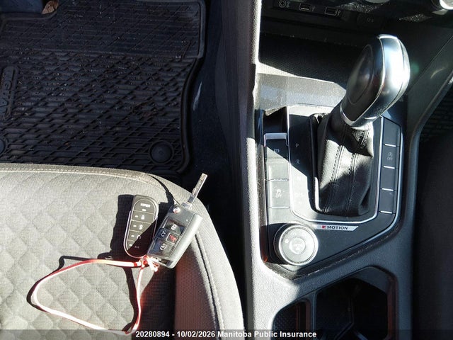 20280894 :رقم المزاد ، 3VV0B7AX8JM036968 vin ، 2018 Volkswagen Tiguan 2.0 Tsi مزاد بيع