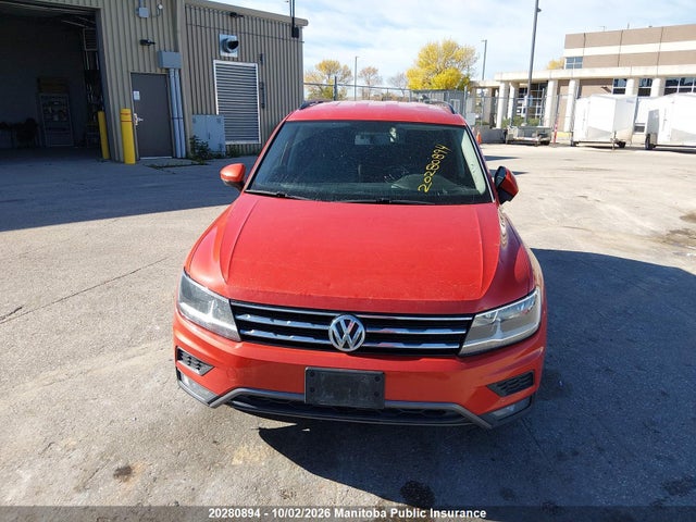 20280894 :رقم المزاد ، 3VV0B7AX8JM036968 vin ، 2018 Volkswagen Tiguan 2.0 Tsi مزاد بيع