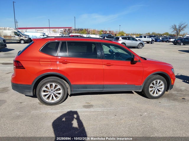 20280894 :رقم المزاد ، 3VV0B7AX8JM036968 vin ، 2018 Volkswagen Tiguan 2.0 Tsi مزاد بيع