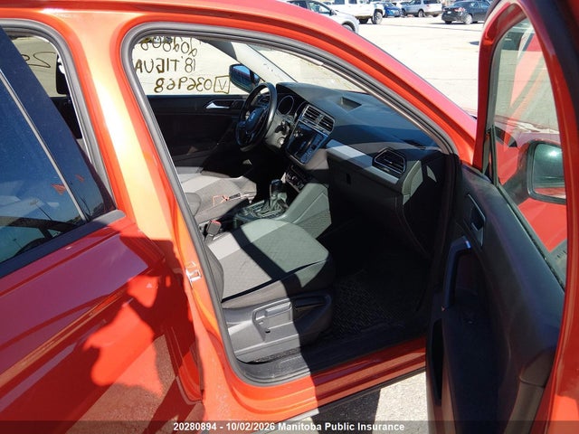 20280894 :رقم المزاد ، 3VV0B7AX8JM036968 vin ، 2018 Volkswagen Tiguan 2.0 Tsi مزاد بيع